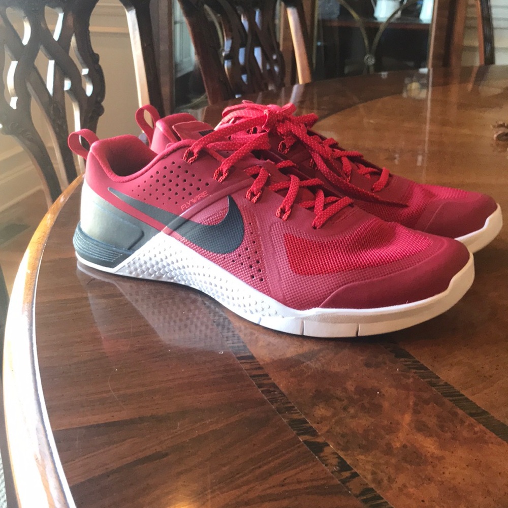 Men’s Nike Red Training Shoes Size 11